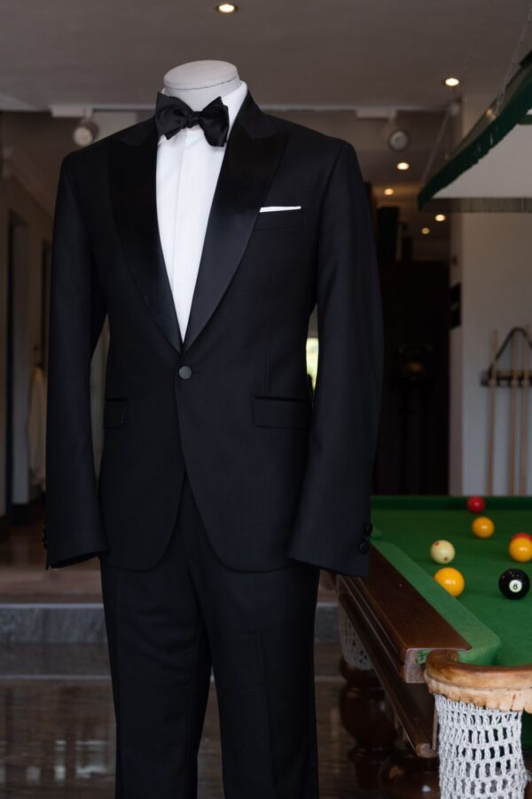 Black Peak Lapel 2-piece tuxedo
