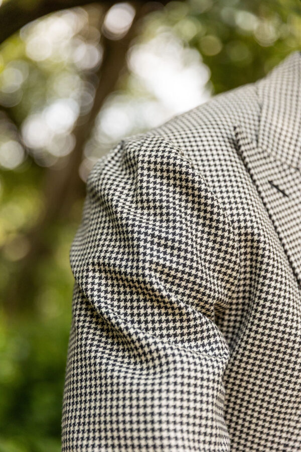 Black and Ivory wool houndstooth Double breasted sports jacket - Image 3